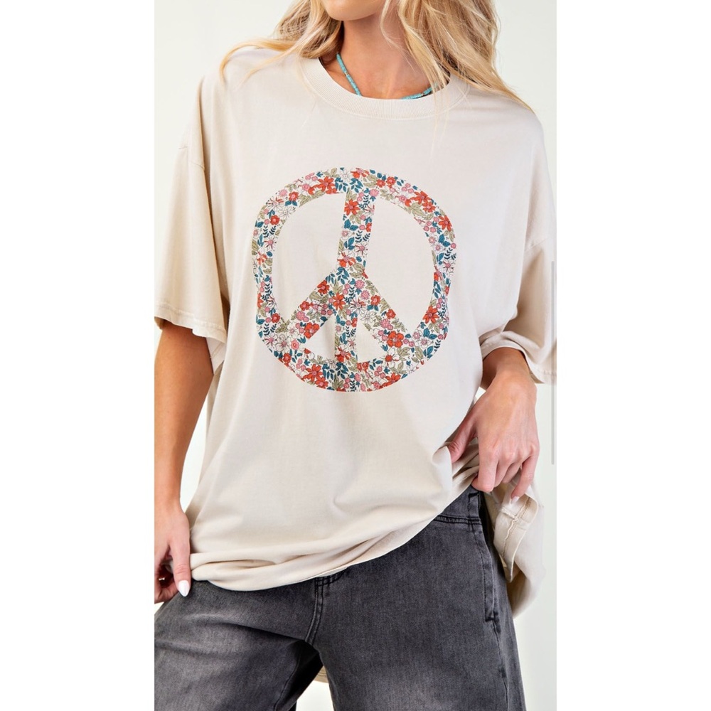 Easel Floral Peace Sign Tee